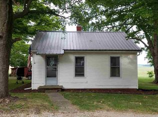 203 N Smith St, Owensville, IN 47665