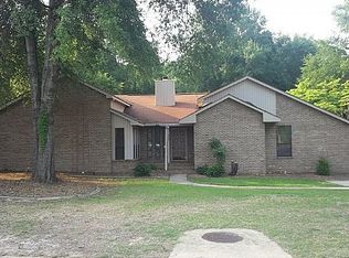 222 Deerwood Dr, Prattville, AL 36067