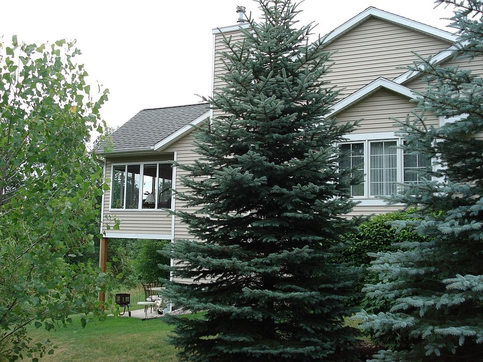 1st image of 1992 Dunlin Ct NE