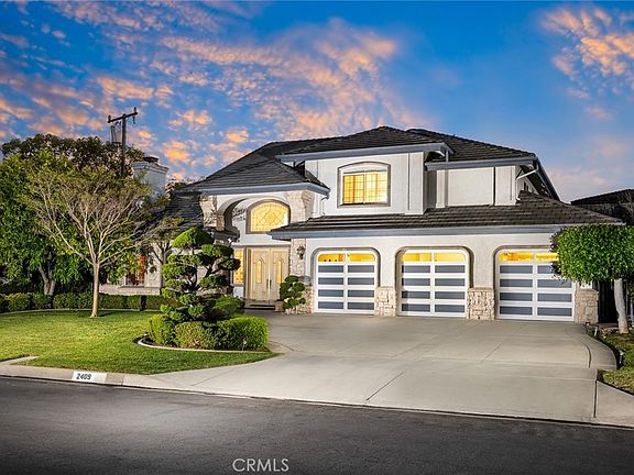 2nd image of 2409 Albert Way