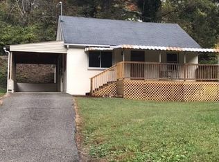 7 Archery Rd, Nitro, WV 25143