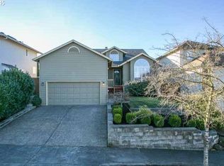 9360 SW Skokomish Ln, Tualatin, OR 97062