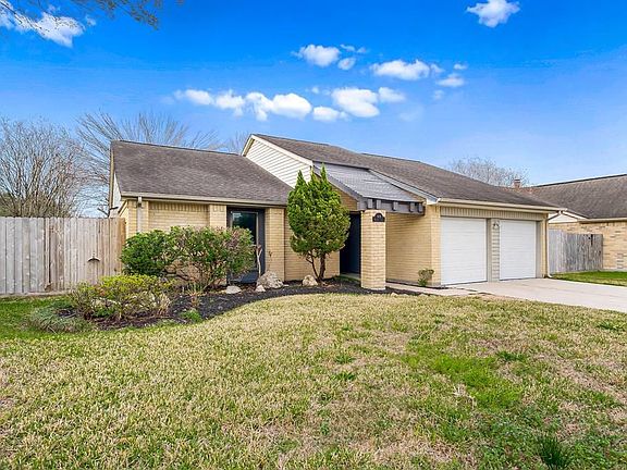 4th image of 909 Wildwood Dr