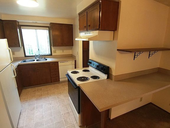 5th image of 2170 & 2172 McLean Blvd #2172