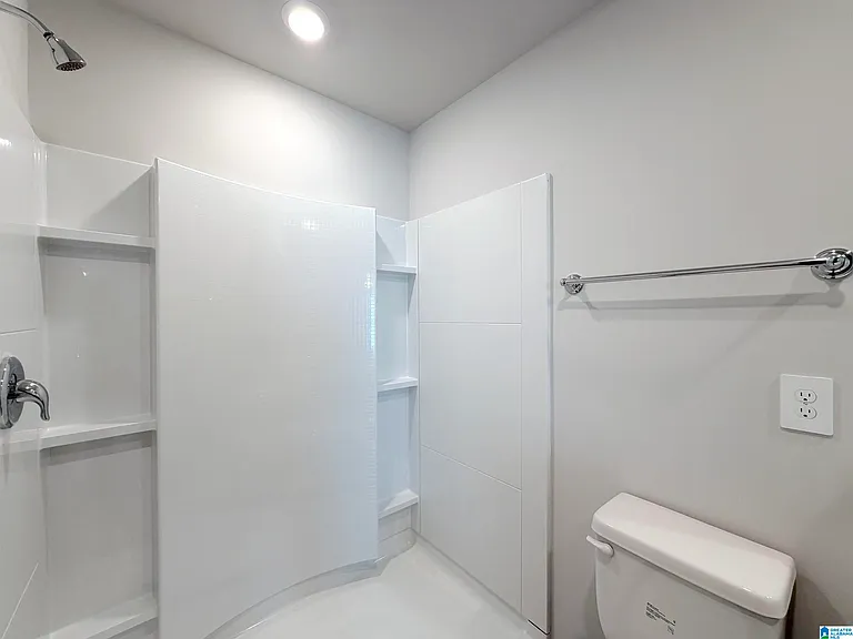 128 Challenger Way — Photo 21