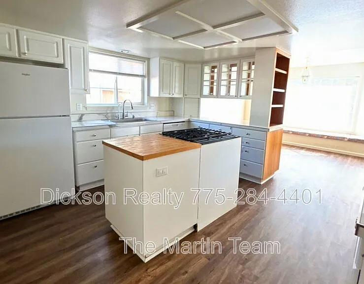 1227 Green Valley Dr — Photo 7