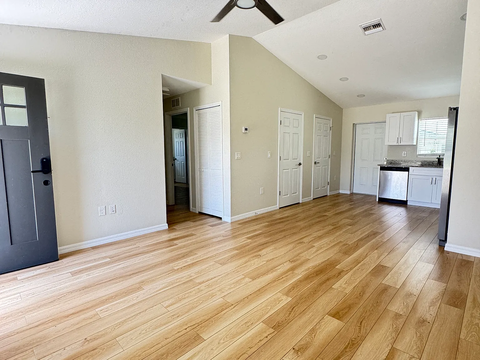 2 bed, $1,500 — Photo 3