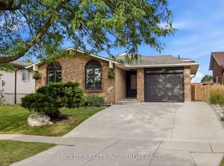 84 Allanbrook St, Hamilton, ON L8J1R1