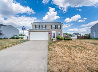 2834 Captens St NE, Canton, OH 44721