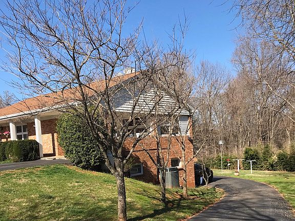 2nd image of 1306 Lockewood Dr #4