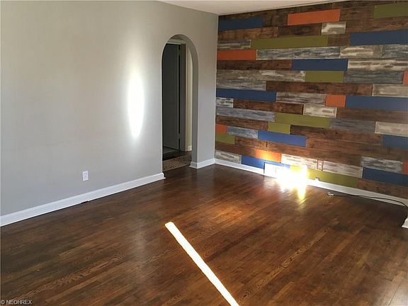 2nd image of 501 Archdale Ave