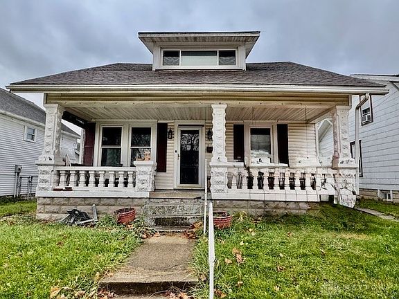 2nd image of 1704 Broadway