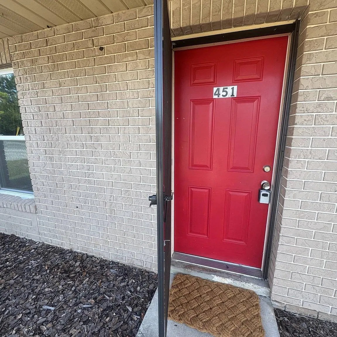 2 bed, 2.0 bath, $1,400 — Photo 1