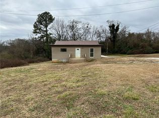 707 S Spring St, Walhalla, SC 29691