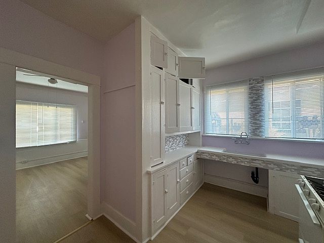 1st image of 1938 S Grand Ave APT 2