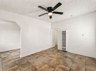 709 E 108th St #1/2, Los Angeles, CA 90059