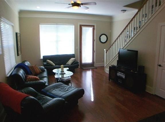 3rd image of 1414 Mitchell Ave