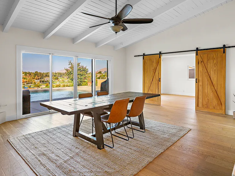 4835 Cliffside Dr — Photo 13