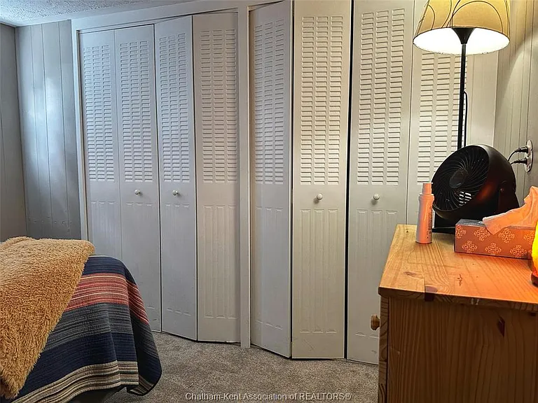 104 Essex Ct — Photo 21