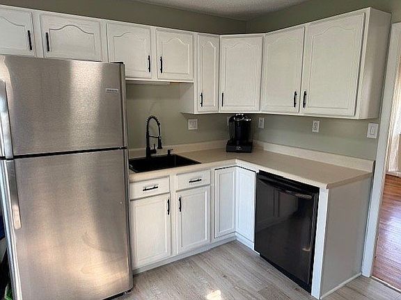 Kitchen appliances stay