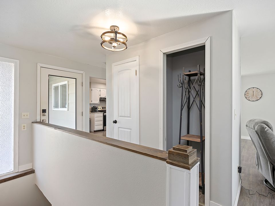 Charnissa 『S.T.』 1158 Borealis Ln NE, Columbia Heights, MN 55421 [Updated 8/2]