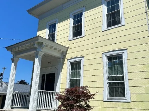 177 E 7th St, Oswego, NY 13126