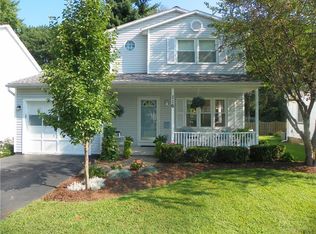 116 Birchwood Dr, Rochester, NY 14622