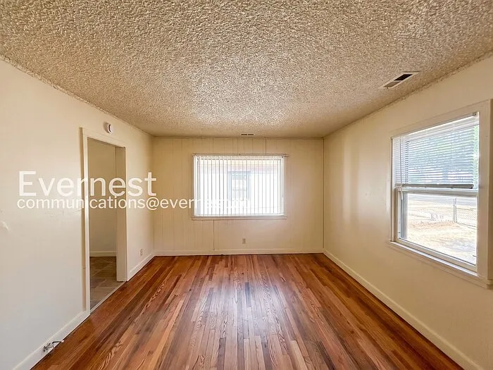 943 E Las Animas St — Photo 11