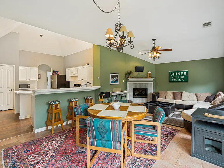 4112 Creek Hollow Way — Photo 5