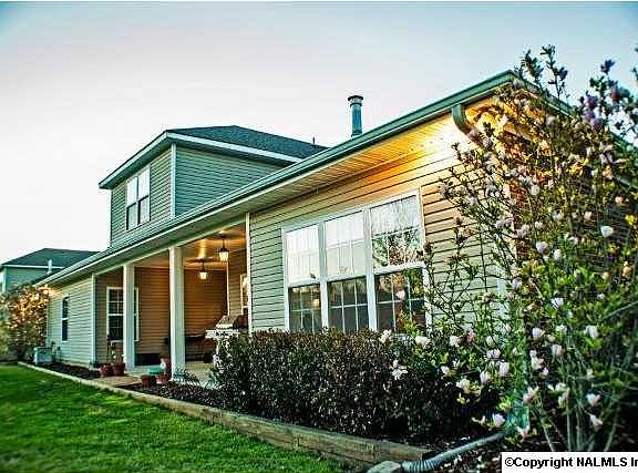 3rd image of 5008 Willow Creek Dr SE
