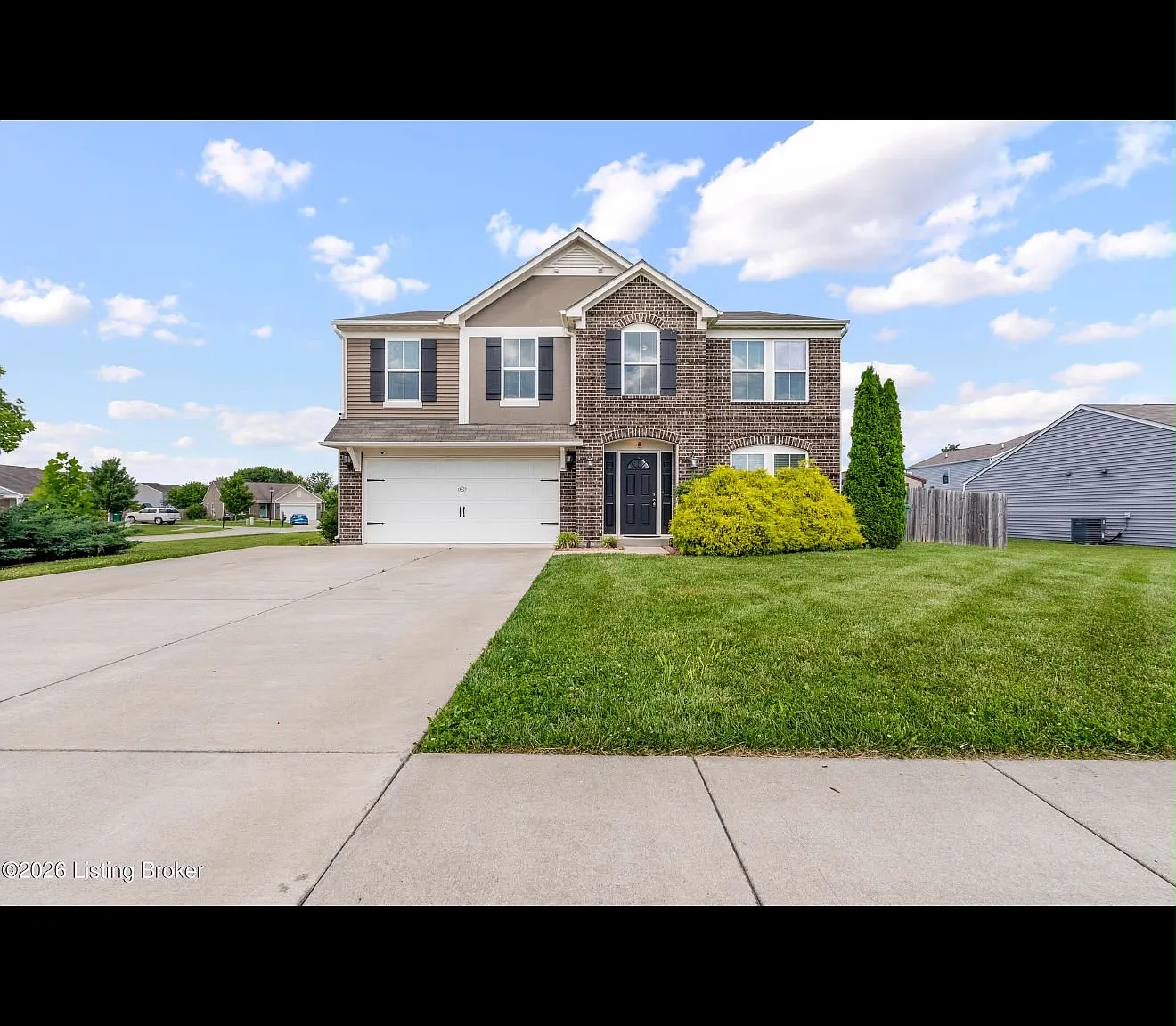 4 bed, 2.5 bath, 2830 sqft, $2,800 — Photo 1