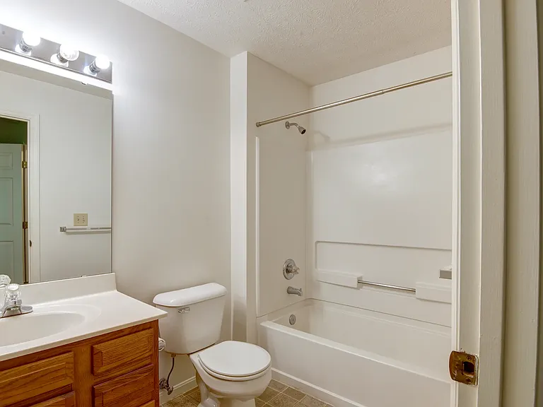 Apartments at Foxtrail — Photo 27