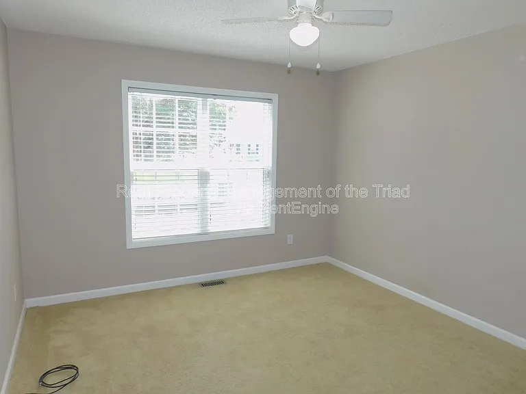 2988 Butterwood Dr — Photo 16