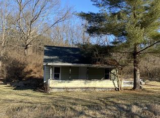 9030 Elliotsville Rd, Athens, OH 45701