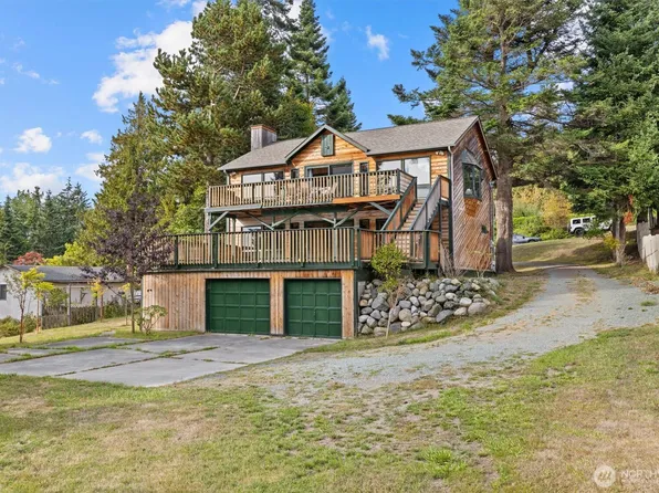 651 W Olympic View Drive, Coupeville, WA 98239