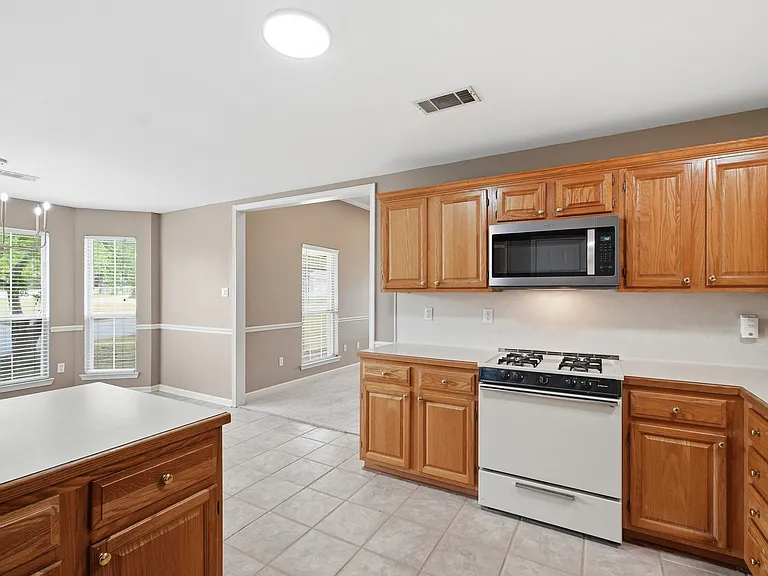 1 Zircon Dr — Photo 7