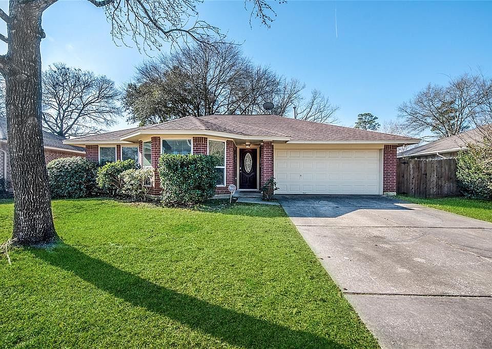1st image of 2514 Old Oak Ln
