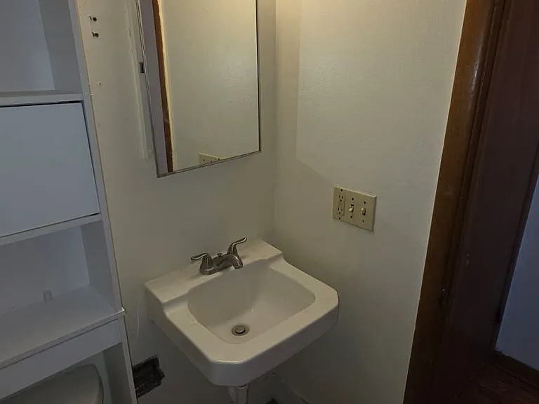 2121 Allied Dr #4 — Photo 7