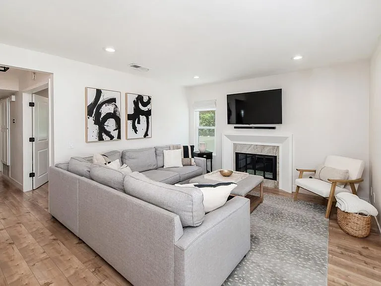 12831 Isocoma St — Photo 16