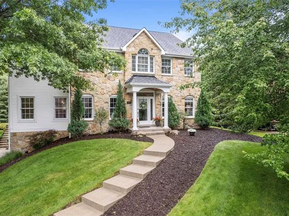 140 Golfview Dr, Gibsonia, PA 15044