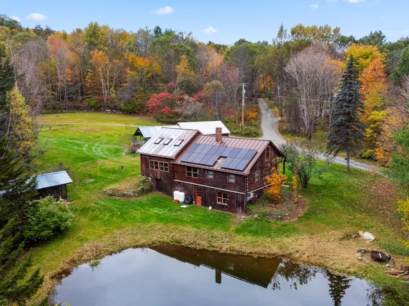 19 Lord Road, Hartland, VT 05048