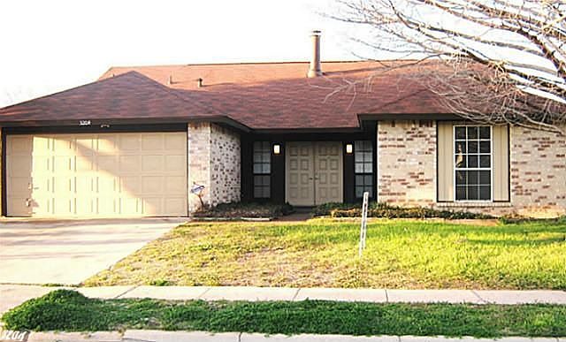 1st image of 3204 Woodlark Dr