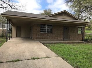 708 N Cleveland Ave, Cameron, TX 76520