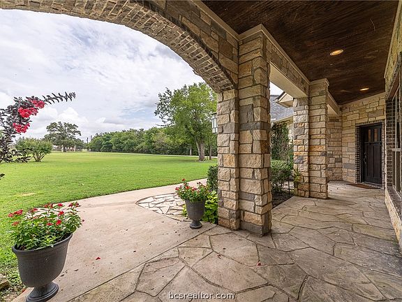 4th image of 9250 Harris Ln