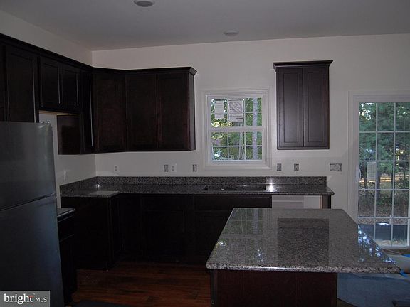 3rd image of Kates Ct