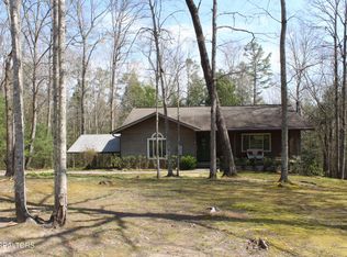 205 Maggie Valley Dr, Jamestown, TN 38556