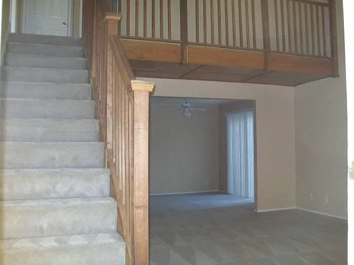 2 bed, 2.5 bath, 1247 sqft, $1,800 — Photo 2