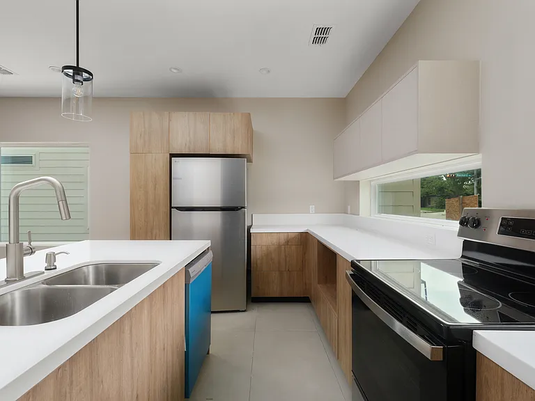 1305 Barnard Rd #4 — Photo 9