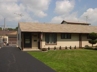 9068 S Main St, Oak Lawn, IL 60456