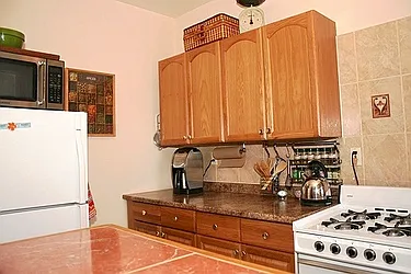 Rented by Sohayegh Enterprises Corp.